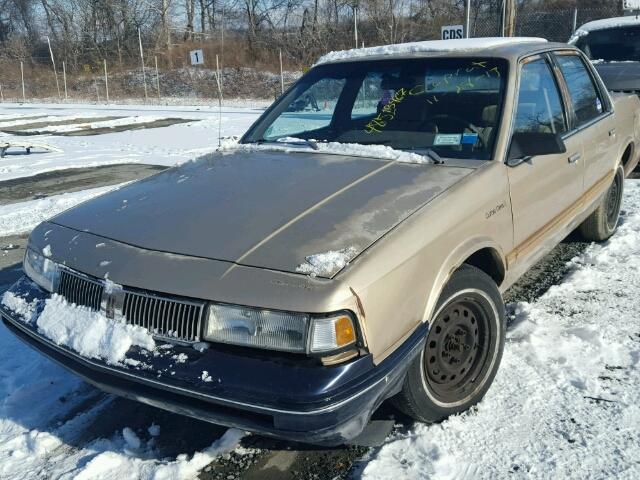 1G3AG54N9P6421449 - 1993 OLDSMOBILE CIERA BEIGE photo 2