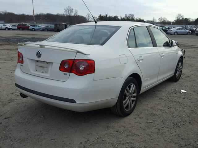 3VWEG71K17M126995 - 2007 VOLKSWAGEN JETTA WOLF WHITE photo 4