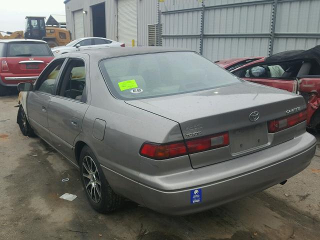 4T1BG28K9XU547207 - 1999 TOYOTA CAMRY CE BEIGE photo 3