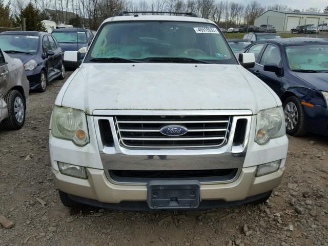 1FMEU64E56UB64473 - 2006 FORD EXPLORER E WHITE photo 8