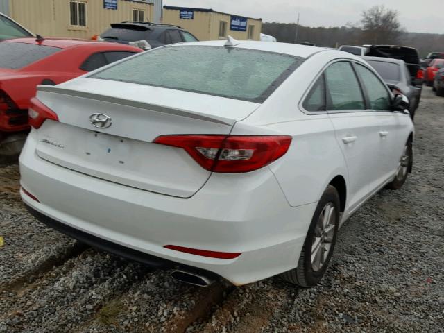 5NPE24AF6FH025622 - 2015 HYUNDAI SONATA SE WHITE photo 4