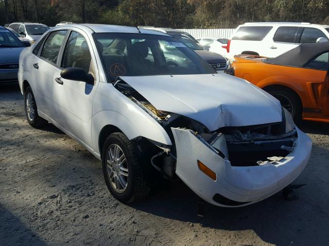 1FAHP34N67W339543 - 2007 FORD FOCUS ZX4 WHITE photo 1