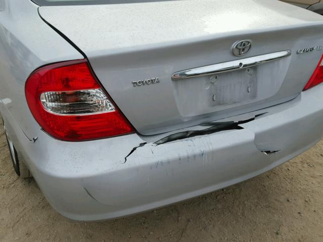 JTDBE32K620061205 - 2002 TOYOTA CAMRY LE SILVER photo 9