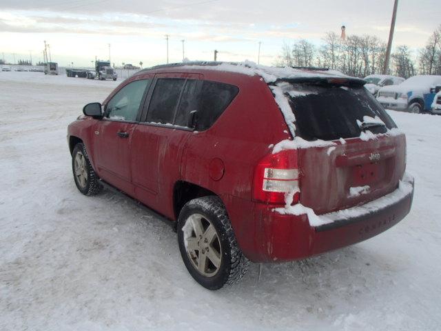 1J8FT470X8D736987 - 2008 JEEP COMPASS SP RED photo 3