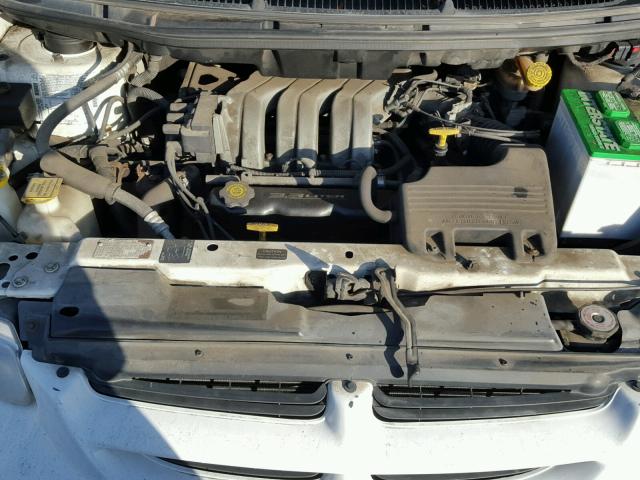 1B4GP54R3TB336957 - 1996 DODGE GRAND CARA WHITE photo 7