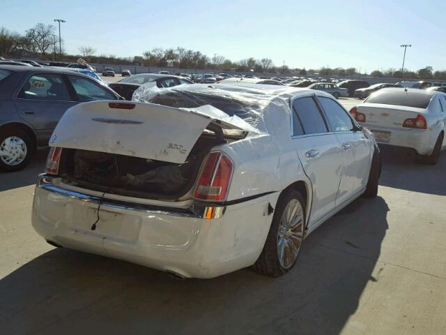 2C3CCAET6DH715108 - 2013 CHRYSLER 300C WHITE photo 4