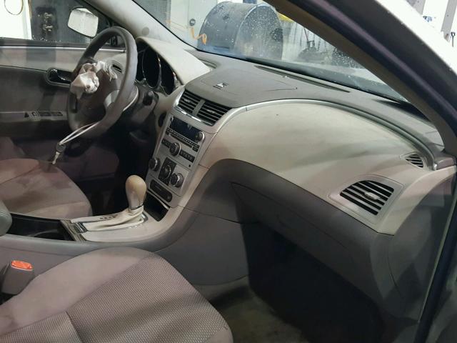 1G1ZG57B78F161230 - 2008 CHEVROLET MALIBU LS ვერცხლისფერი ფოტო 5