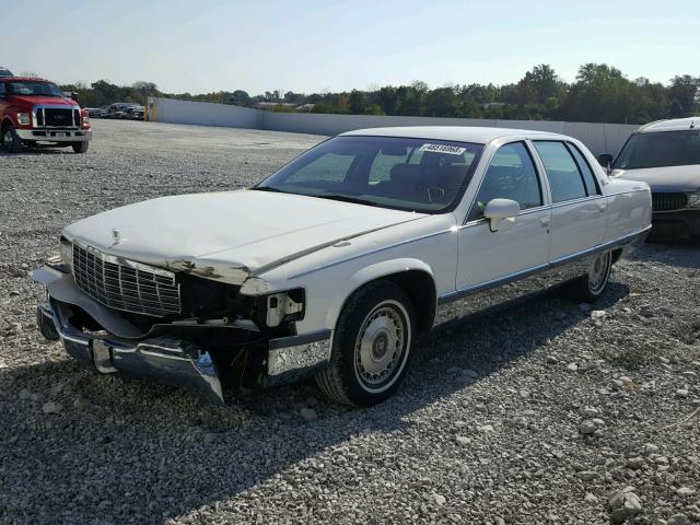 1G6DW52PXRR719081 - 1994 CADILLAC FLEETWOOD WHITE photo 2