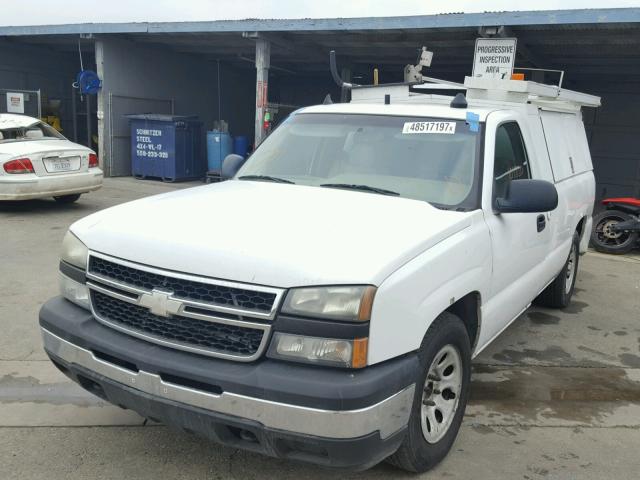 1GCEC14X47Z149396 - 2007 CHEVROLET SILVERADO WHITE photo 2