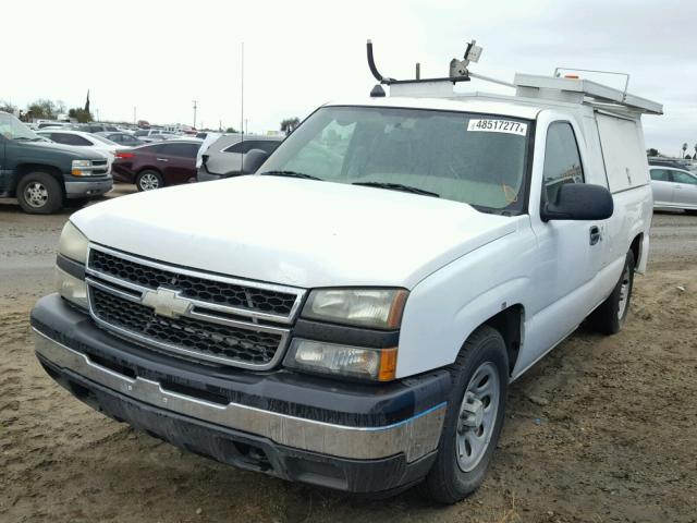 1GCEC14X97Z121254 - 2007 CHEVROLET SILVERADO WHITE photo 2