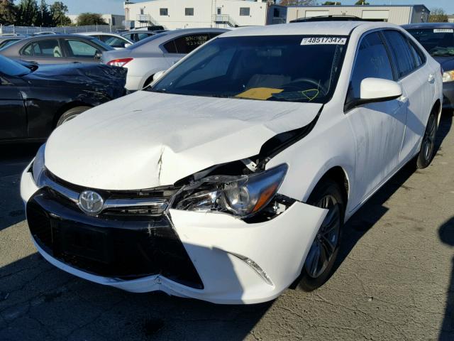 4T1BF1FK7HU802292 - 2017 TOYOTA CAMRY LE WHITE photo 2