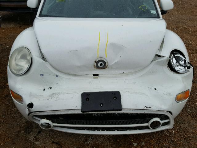 3VWCA21C5XM461679 - 1999 VOLKSWAGEN NEW BEETLE 白色 照片 9