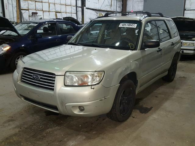 JF1SG636X7H729745 - 2007 SUBARU FORESTER 2 BEIGE photo 2