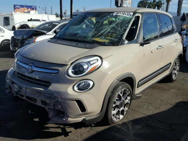 ZFBCFADH0EZ018506 - 2014 FIAT 500L TREKK TAN photo 2