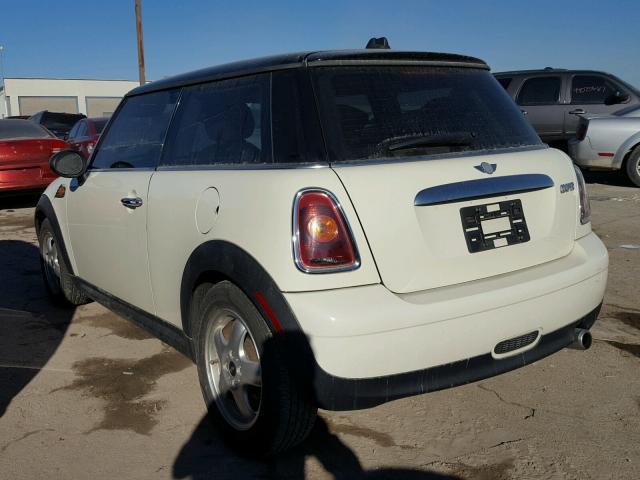 WMWMF33517TT56679 - 2007 MINI COOPER WHITE photo 3