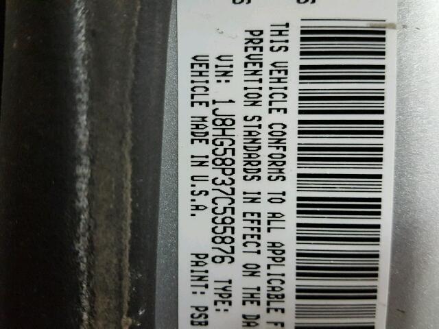 1J8HG58P37C595876 - 2007 JEEP COMMANDER SILVER photo 10