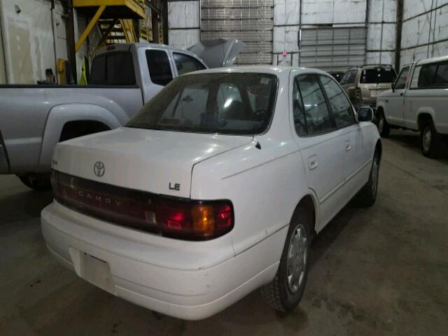 4T1SK12E1NU054789 - 1992 TOYOTA CAMRY LE WHITE photo 4