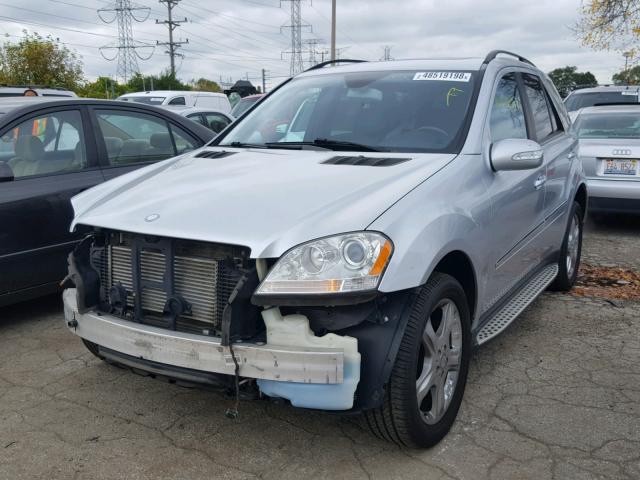 4JGBB22E98A321754 - 2008 MERCEDES-BENZ ML 320 CDI SILVER photo 2
