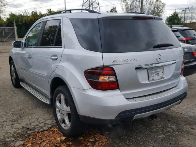 4JGBB22E98A321754 - 2008 MERCEDES-BENZ ML 320 CDI SILVER photo 3