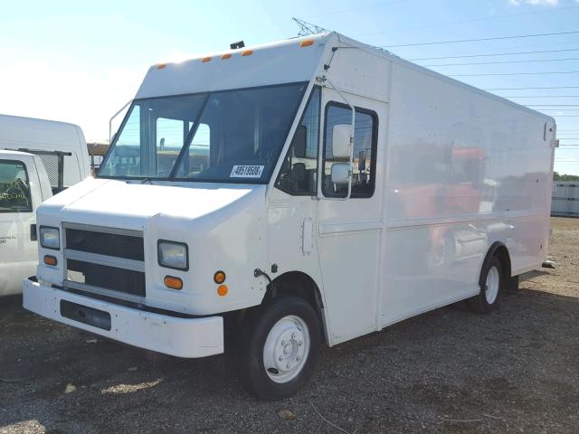 4UZA4FA48WC950512 - 1998 FREIGHTLINER CHASSIS M WHITE photo 2