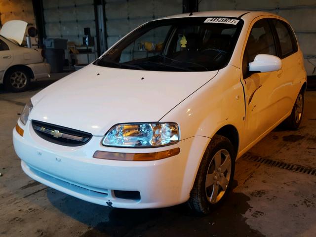 KL1TD66658B201089 - 2008 CHEVROLET AVEO BASE WHITE photo 2