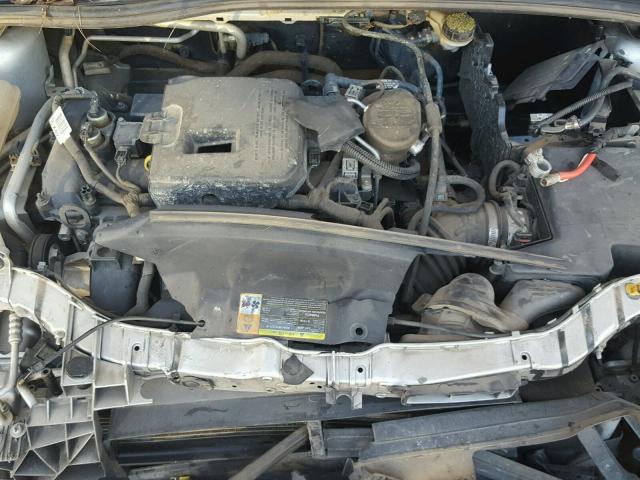 1FAHP3F20CL225147 - 2012 FORD FOCUS SE SILVER photo 7