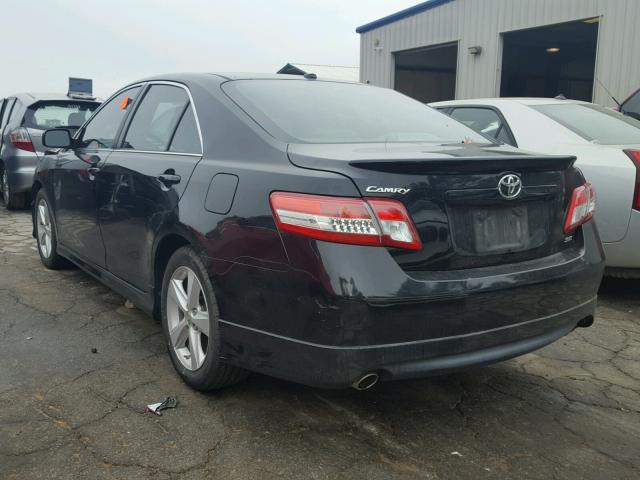 4T1BF3EK2BU754463 - 2011 TOYOTA CAMRY BASE BLACK photo 3