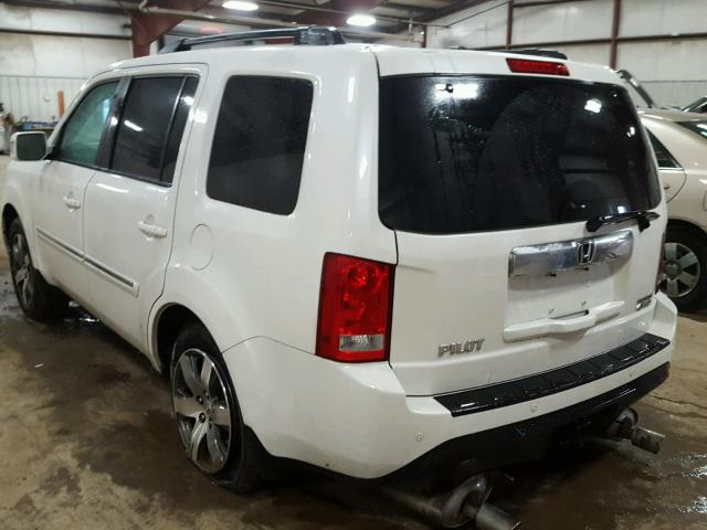 5FNYF4H95DB082388 - 2013 HONDA PILOT TOUR WHITE photo 3