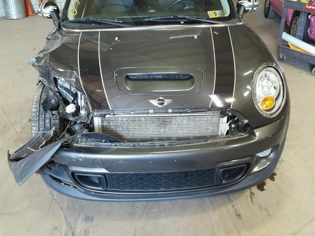 WMWZG3C50BTY36322 - 2011 MINI COOPER S C GRAY photo 7