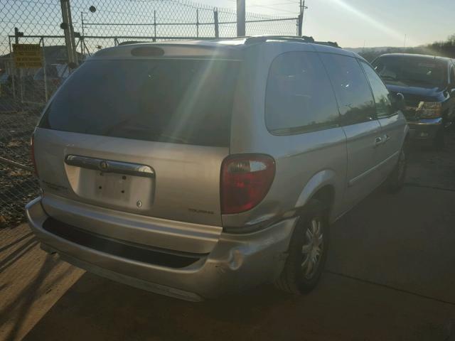 2A4GP54L46R858205 - 2006 CHRYSLER TOWN & COU 银色 照片 4