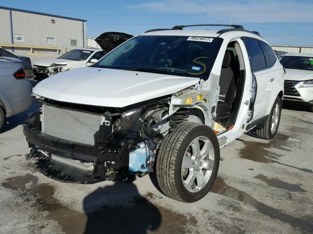 1GNKRGKD6HJ180234 - 2017 CHEVROLET TRAVERSE L WHITE photo 2