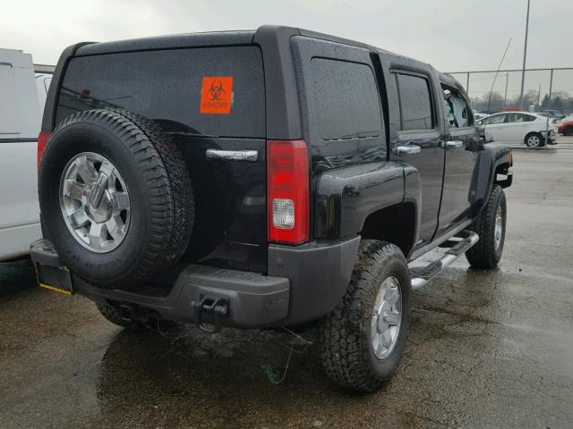 5GTDN136X68307672 - 2006 HUMMER H3 BLACK photo 4