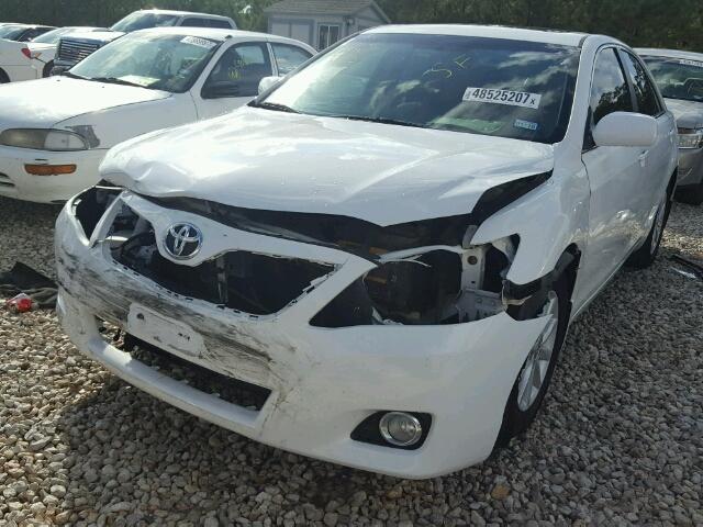 4T1BF3EK9AU533246 - 2010 TOYOTA CAMRY BASE WHITE photo 2