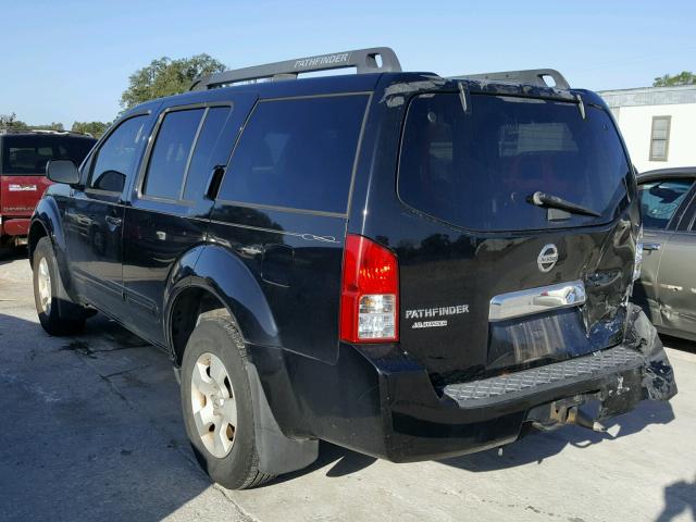 5N1AR18U56C603259 - 2006 NISSAN PATHFINDER BLACK photo 3