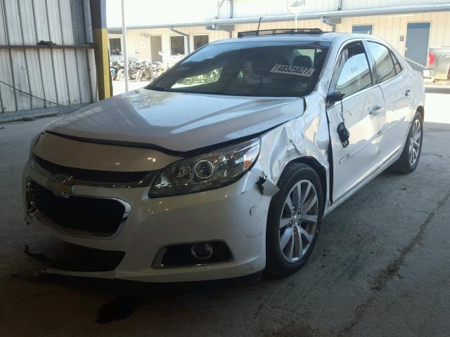 1G11D5SL2FF343291 - 2015 CHEVROLET MALIBU 2LT WHITE photo 2