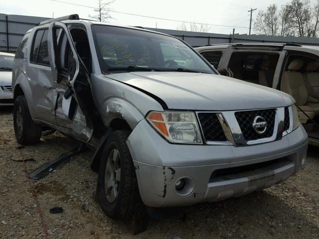 5N1AR18WX7C614874 - 2007 NISSAN PATHFINDER SILVER photo 1