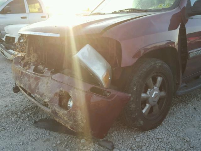 1GKDT13S322245186 - 2002 GMC ENVOY MAROON photo 9