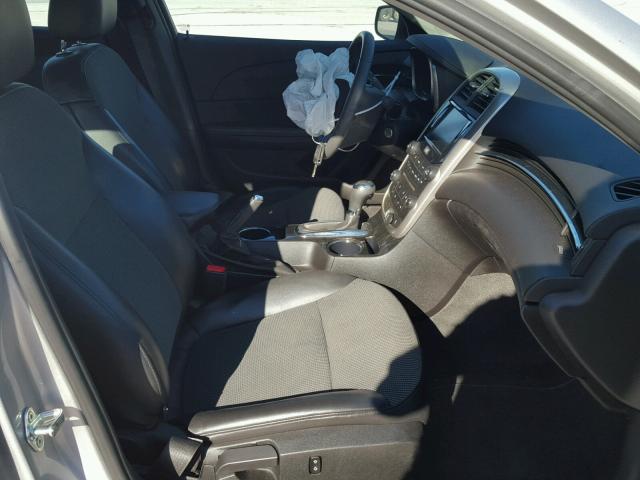 1G11C5SAXGF156450 - 2016 CHEVROLET MALIBU LIM 银色 照片 5