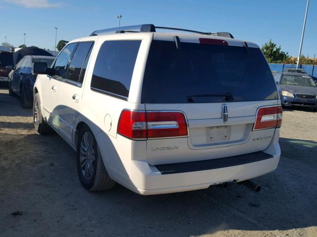 5LMFU28557LJ18041 - 2007 LINCOLN NAVIGATOR Biały zdjęcie 3