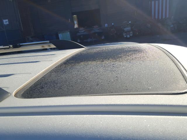 5LMFU28557LJ18041 - 2007 LINCOLN NAVIGATOR Biały zdjęcie 9