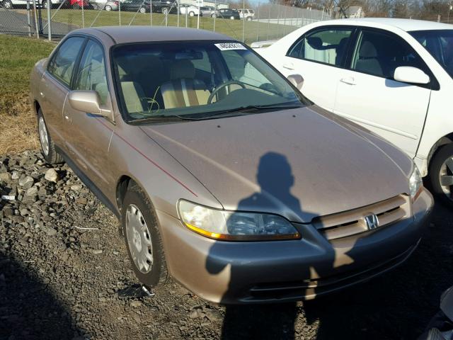 1HGCG66581A148215 - 2001 HONDA ACCORD LX GOLD photo 1