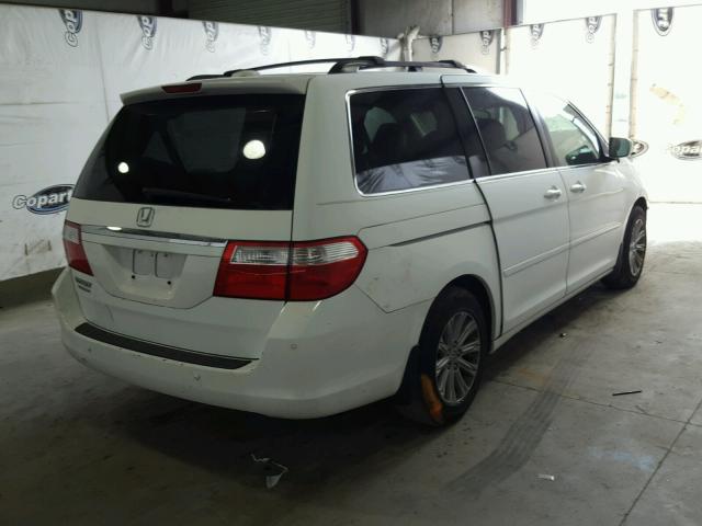 5FNRL38836B046779 - 2006 HONDA ODYSSEY TO WHITE photo 4