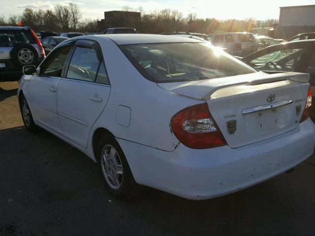4T1BF32K22U020426 - 2002 TOYOTA CAMRY LE WHITE photo 3