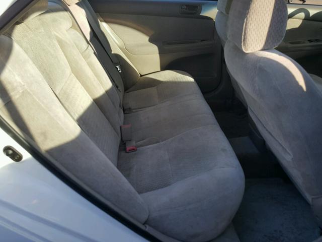 4T1BF32K22U020426 - 2002 TOYOTA CAMRY LE WHITE photo 6