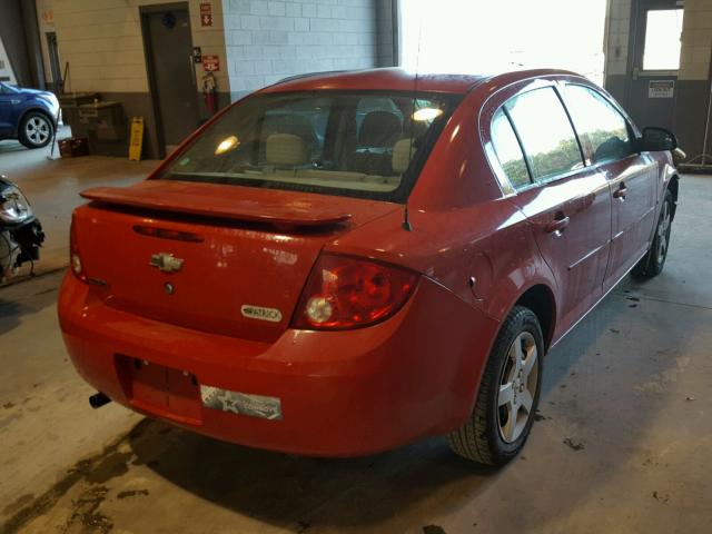 1G1AL58F287246772 - 2008 CHEVROLET COBALT LT RED photo 4