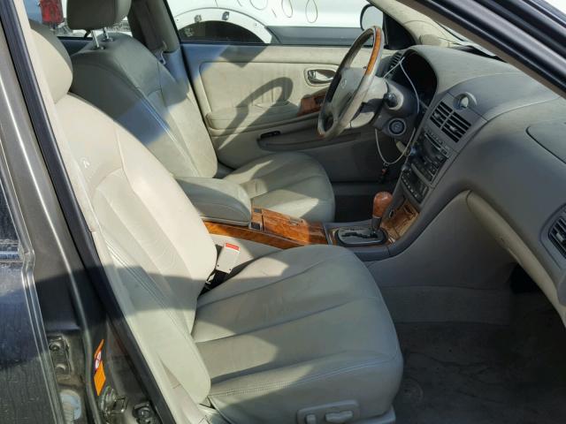 JNKDA31A43T115774 - 2003 INFINITI I35 BROWN photo 5