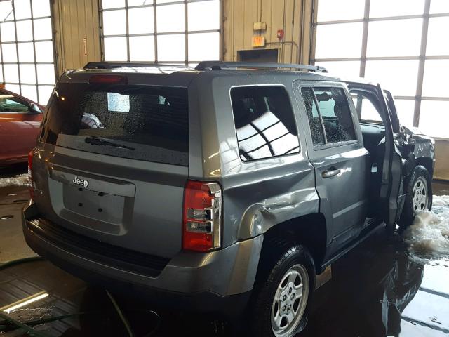 1C4NJRBB5CD591946 - 2012 JEEP PATRIOT SP GRAY photo 4