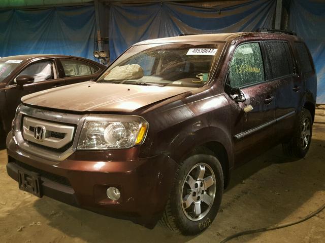 5FNYF4H83AB003254 - 2010 HONDA PILOT TOUR MAROON photo 2