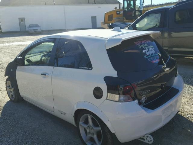 JTDJT4K31A5286374 - 2010 TOYOTA YARIS WHITE photo 3