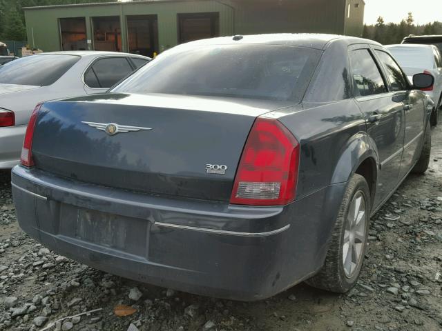 2C3KA53G07H840317 - 2007 CHRYSLER 300 TOURIN BLUE photo 4